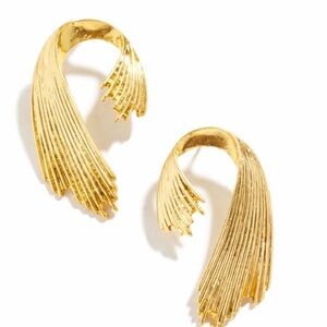 Gold Wing Earrings (1109)